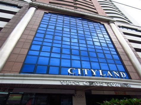 THE 10 CLOSEST Hotels to Vito Cruz Station .